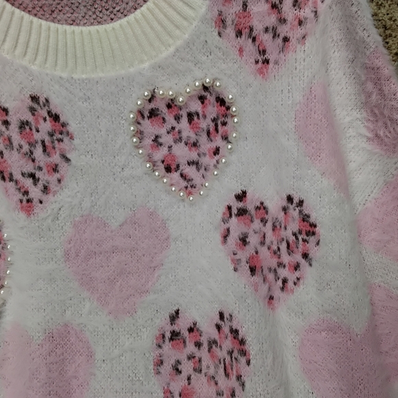 3859 Size XL Leopard heart with pearls ribbed sweater pink. New With Tags - Picture 5 of 5